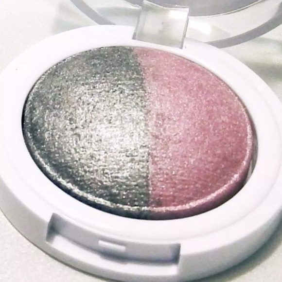 Hard Candy Makeup Set Of 2 Hard Candy Daydream Baked Eye Shadow